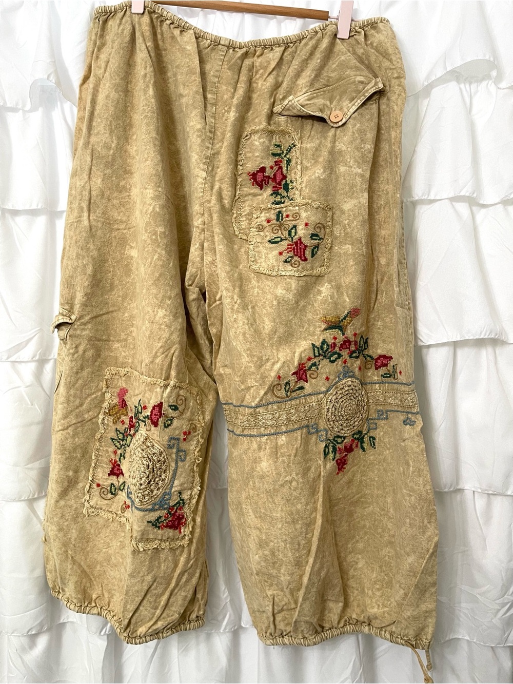 NEW never worn - A Rare Bird Boho Wide Leg Embroidered Genie Pants in Beige - Picture 2 of 6